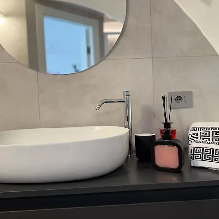 Thangima Guest house